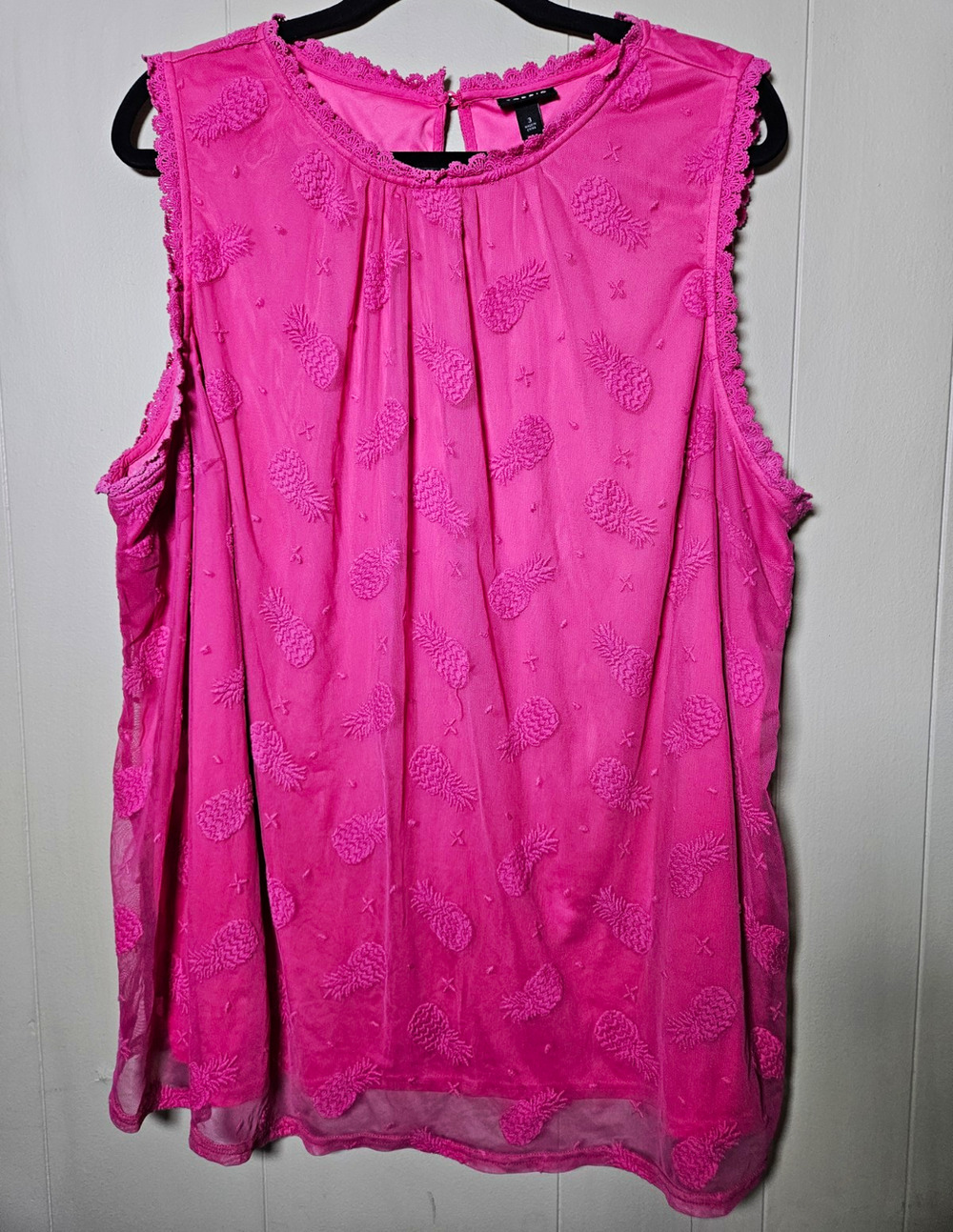 Torrid Size 2XL Plus Pink Sheer Mesh Embroidered Pineapple Sleeveless Blouse